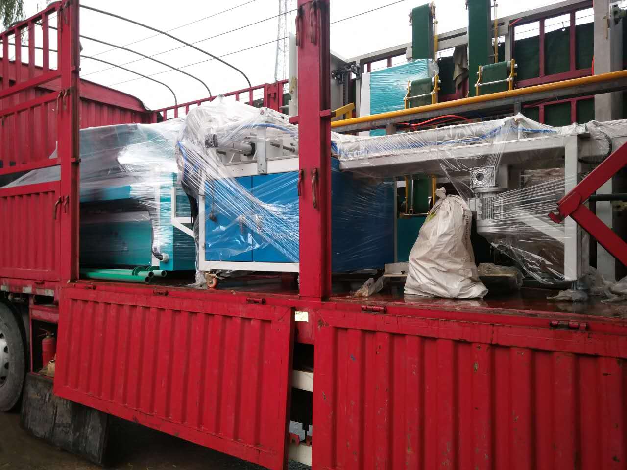 【陜西咸陽】全自動(dòng)衛(wèi)生紙加工設(shè)備發(fā)貨